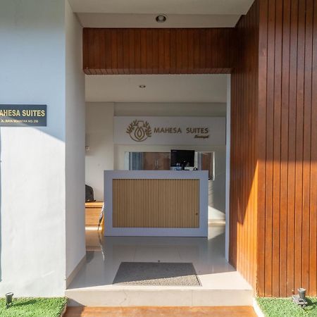 Mahesa Suites Seminyak Exterior photo
