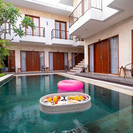 Mahesa Suites Seminyak Exterior photo