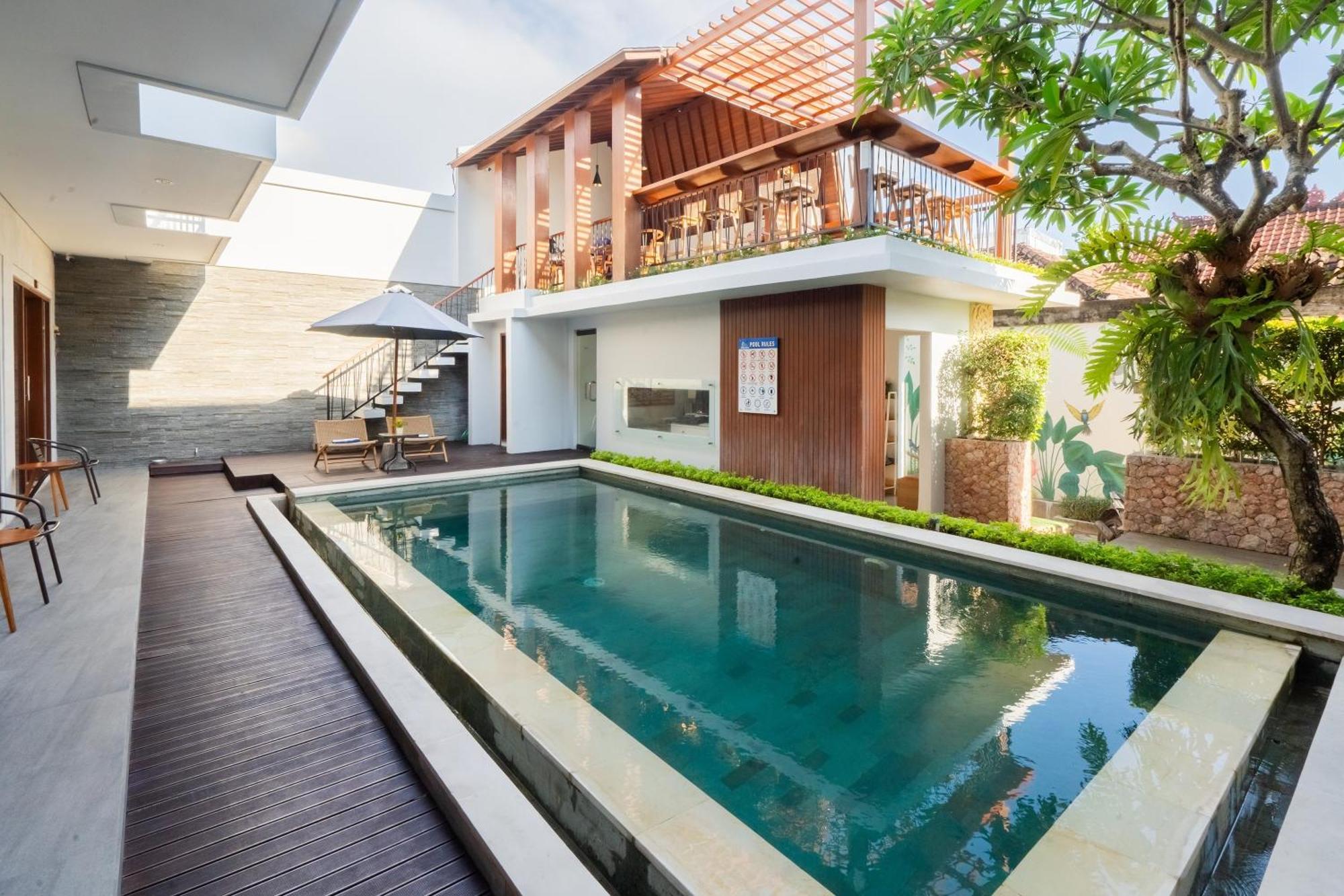 Mahesa Suites Seminyak Exterior photo