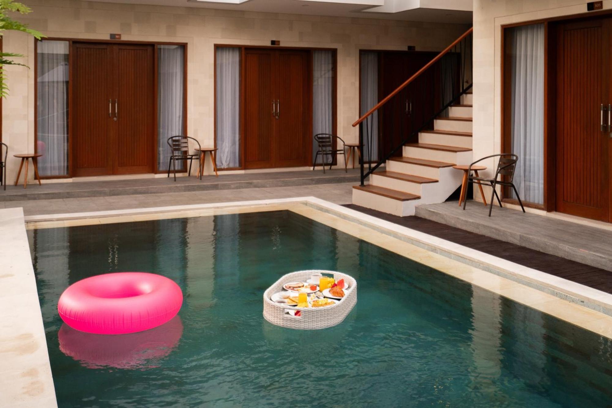 Mahesa Suites Seminyak Exterior photo