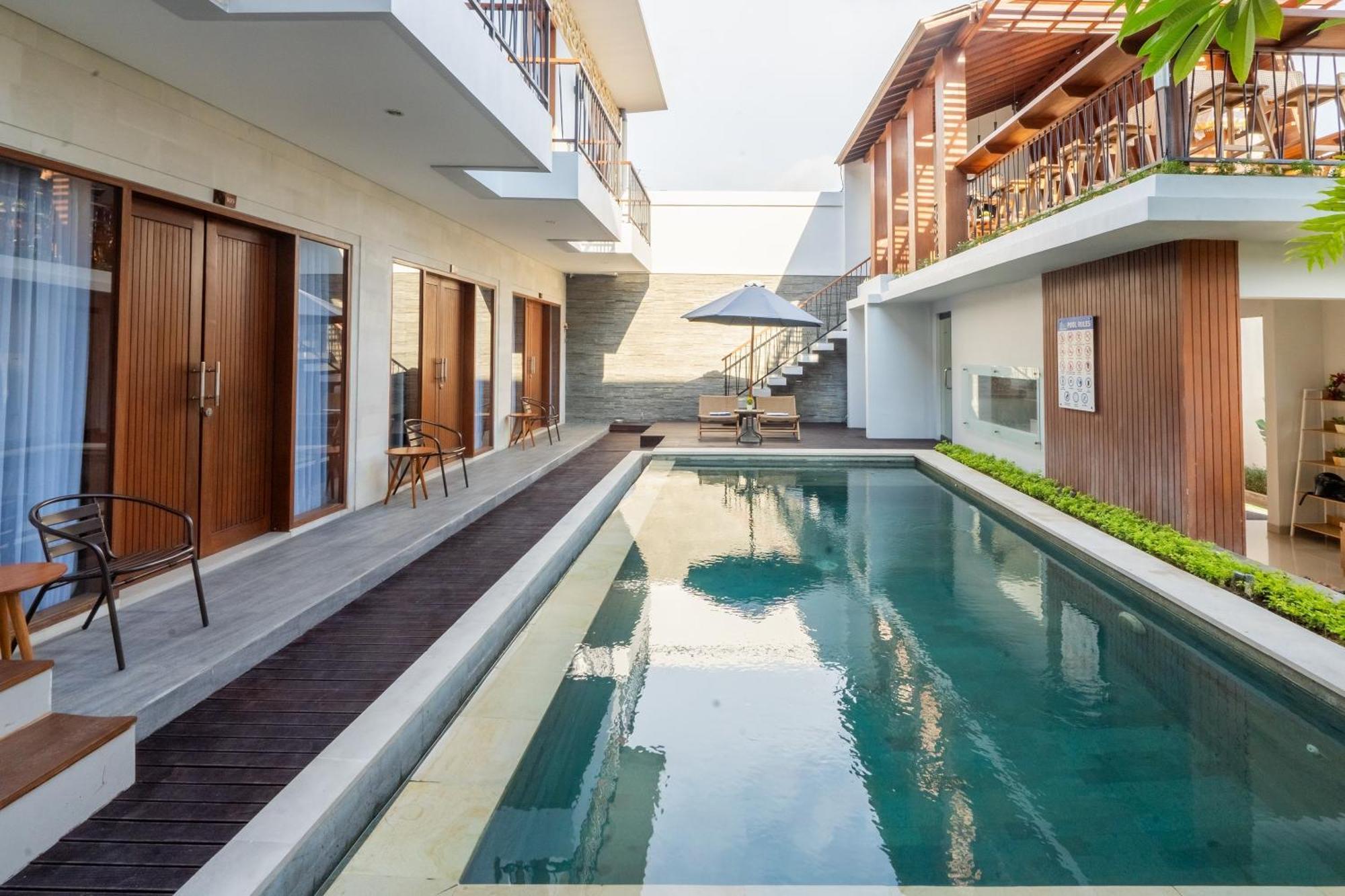 Mahesa Suites Seminyak Exterior photo