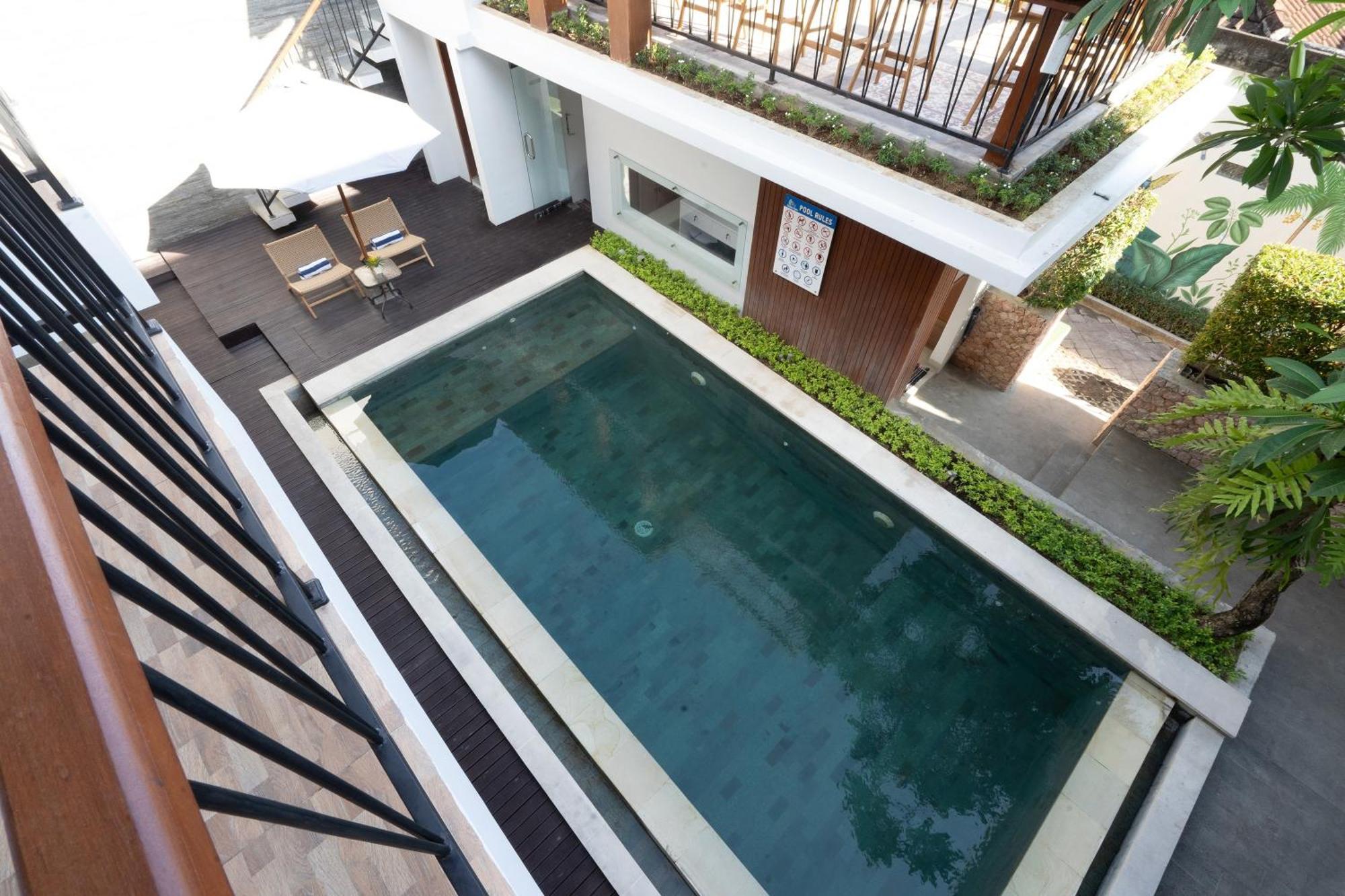 Mahesa Suites Seminyak Exterior photo