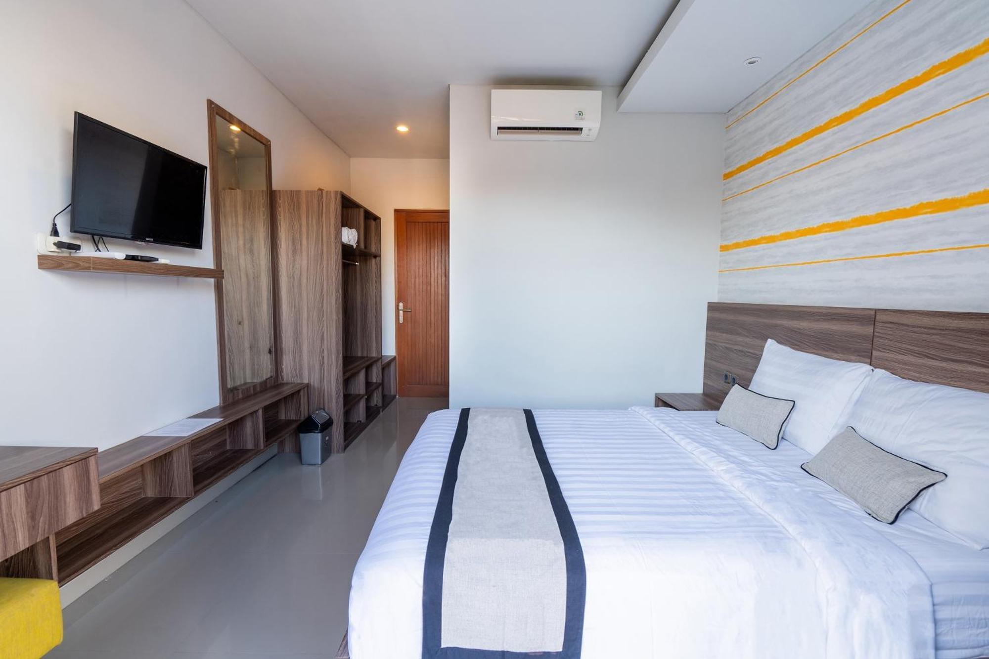 Mahesa Suites Seminyak Exterior photo