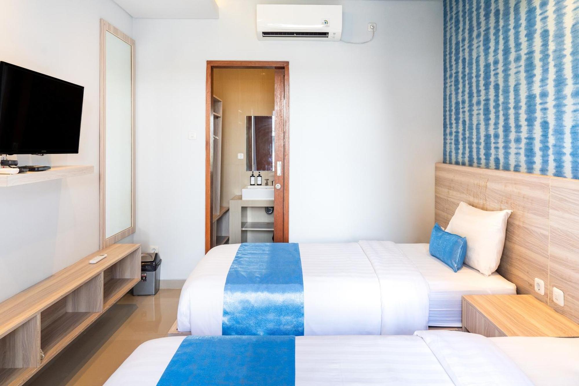Mahesa Suites Seminyak Exterior photo